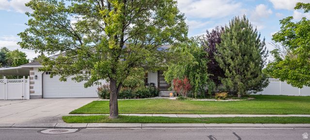 1366 W PALMER LN, South Jordan, UT 84095