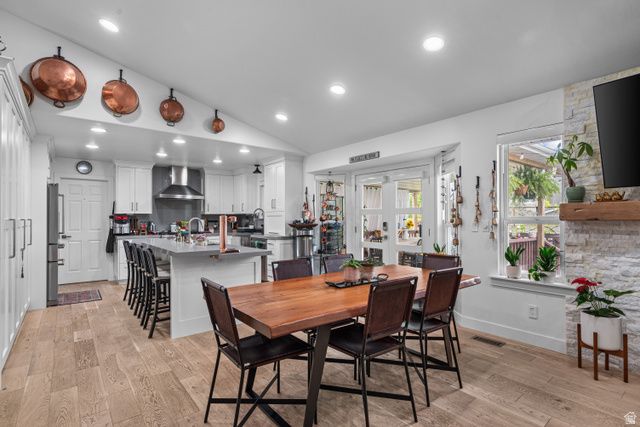 1366 W PALMER LN, South Jordan, UT 84095