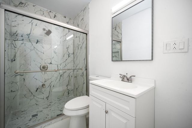 1202 Barkdull Street, Houston, TX 77006