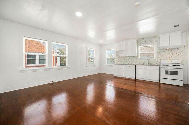 1202 Barkdull Street, Houston, TX 77006