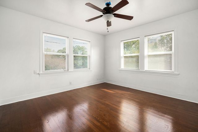 1202 Barkdull Street, Houston, TX 77006