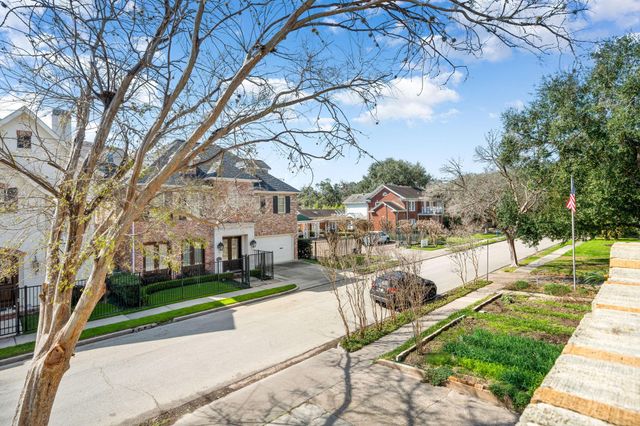 1202 Barkdull Street, Houston, TX 77006