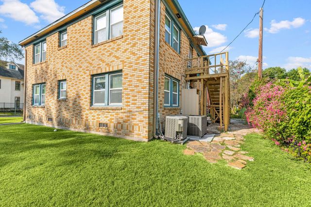1202 Barkdull Street, Houston, TX 77006
