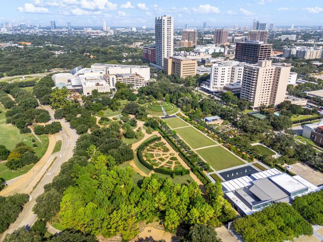 1202 Barkdull Street, Houston, TX 77006
