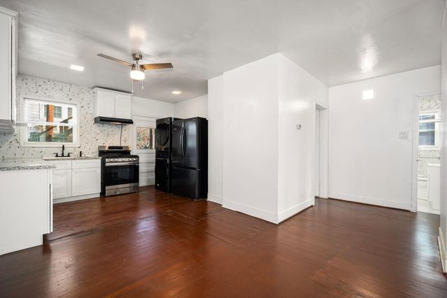 1202 Barkdull Street, Houston, TX 77006
