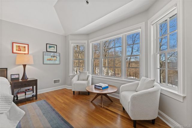 2 Red Oak Trail, Cortlandt Manor, NY 10567