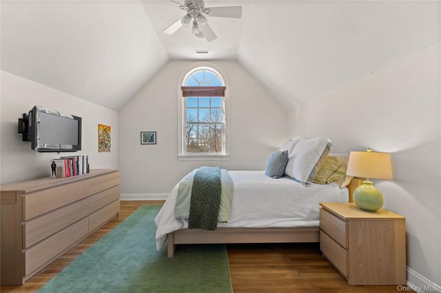 2 Red Oak Trail, Cortlandt Manor, NY 10567