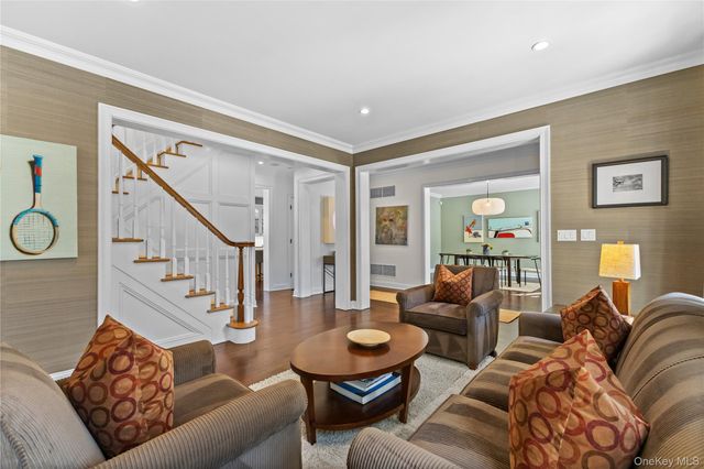 2 Red Oak Trail, Cortlandt Manor, NY 10567