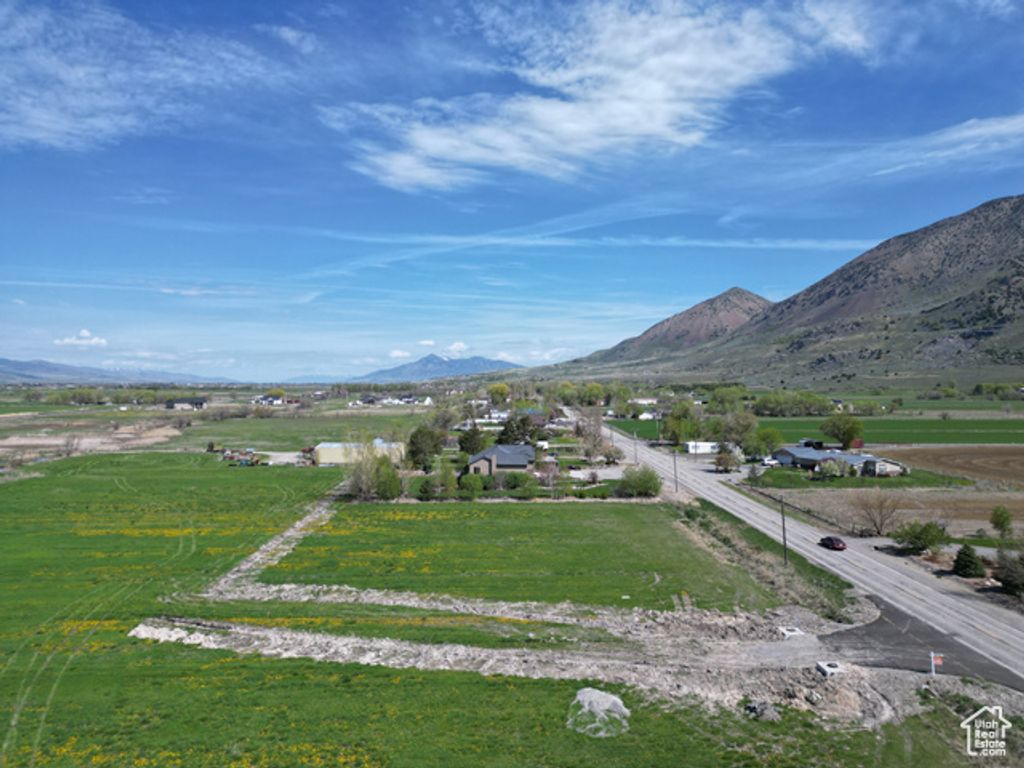 Image 3 of property listing at 9835 N HWY 38 # 11, Deweyville, UT 84309