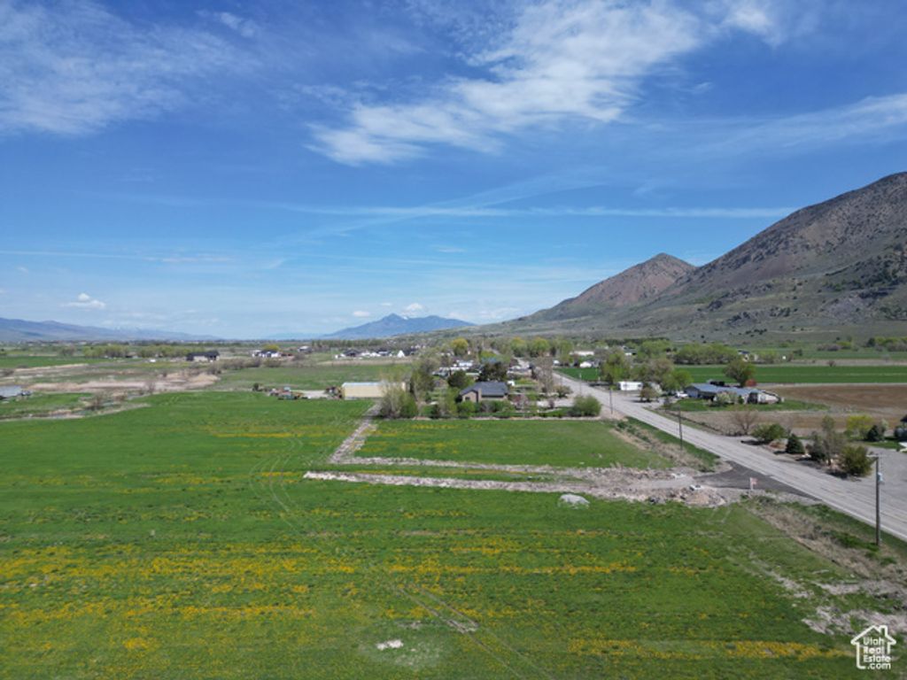 Image 4 of property listing at 9835 N HWY 38 # 11, Deweyville, UT 84309