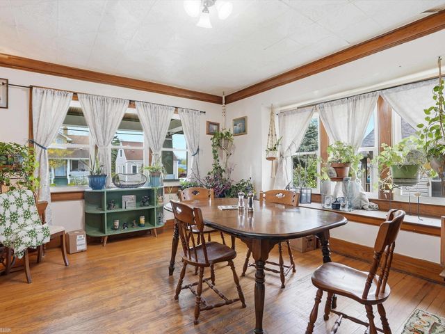 22454 Pleasant Avenue, Eastpointe, MI 48021