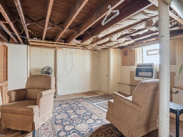 22454 Pleasant Avenue, Eastpointe, MI 48021