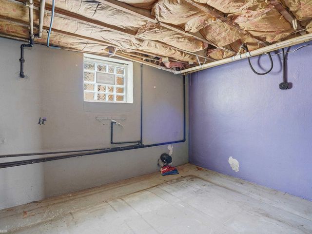 22454 Pleasant Avenue, Eastpointe, MI 48021