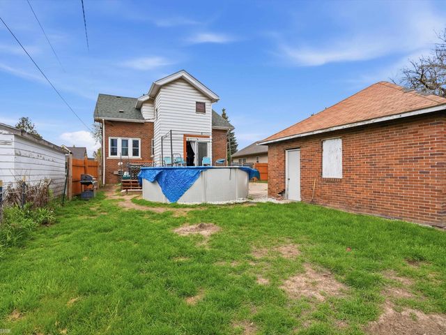 22454 Pleasant Avenue, Eastpointe, MI 48021