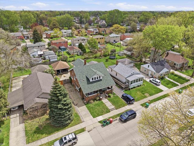 22454 Pleasant Avenue, Eastpointe, MI 48021