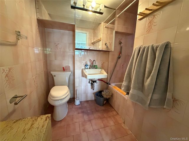 9 Franklin Street, Eastchester, NY 10709