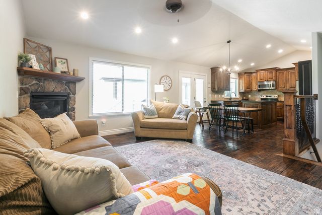 782 S 925 W, Lehi, UT 84043