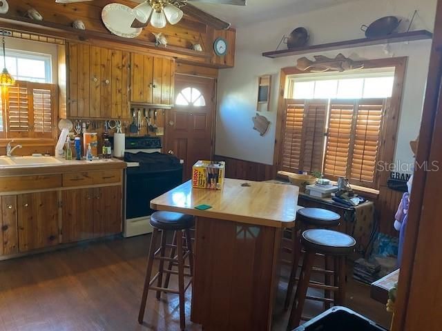 2701 4TH AVENUE N, St Petersburg, FL 33713