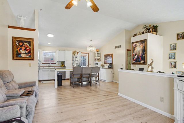 282 Fairway Drive, Dry Ridge, KY 41035