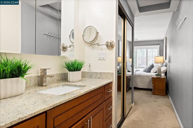 2095 Robb Rd, Walnut Creek, CA 94596