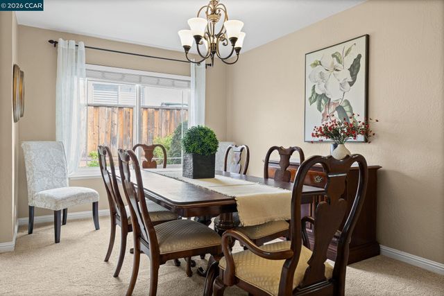 2095 Robb Rd, Walnut Creek, CA 94596