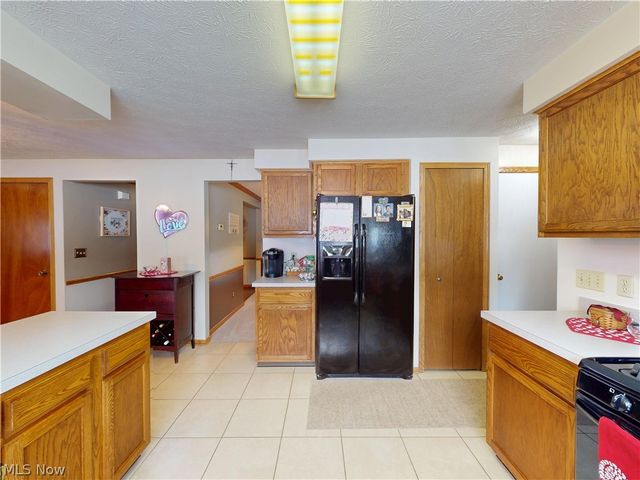 511 Picadilly Circle, Akron, OH 44319