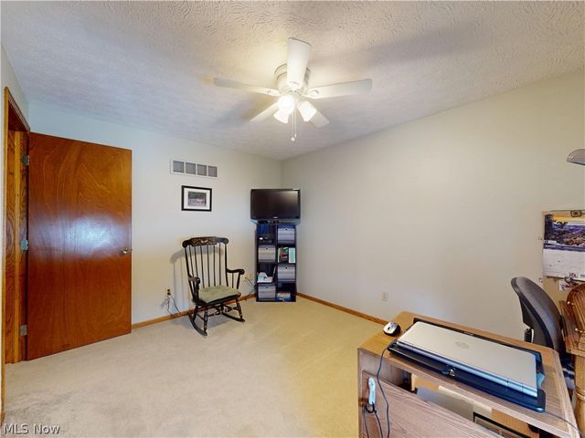 511 Picadilly Circle, Akron, OH 44319