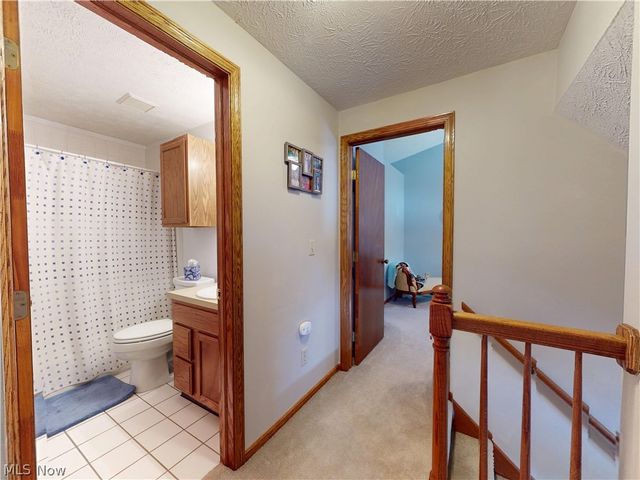 511 Picadilly Circle, Akron, OH 44319