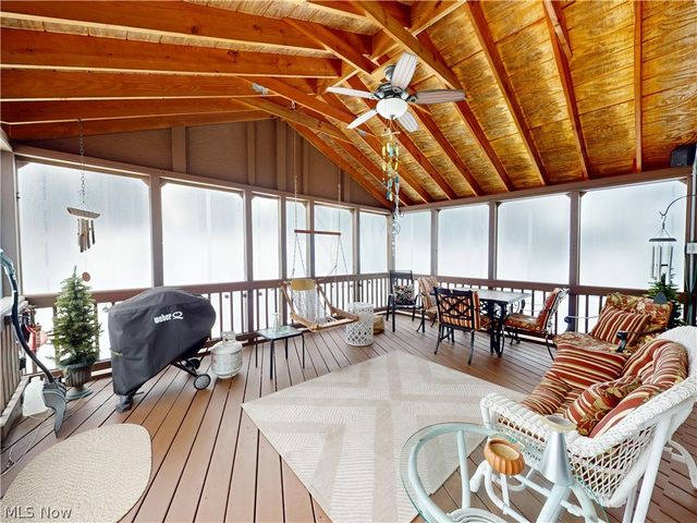 511 Picadilly Circle, Akron, OH 44319