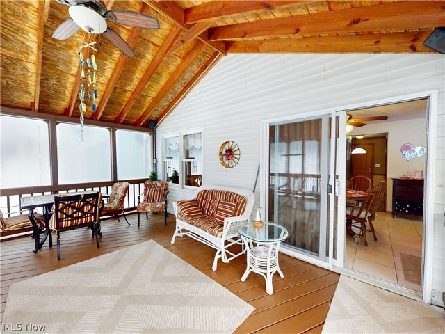 511 Picadilly Circle, Akron, OH 44319