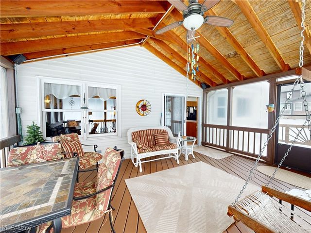 511 Picadilly Circle, Akron, OH 44319