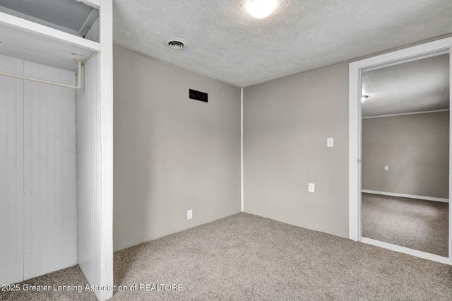 305 W Shepherd Street, Charlotte, MI 48813