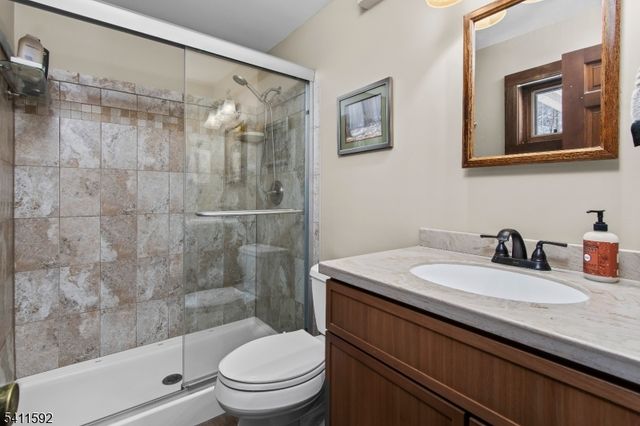 15 Maines Ln, Blairstown Twp., NJ 07825