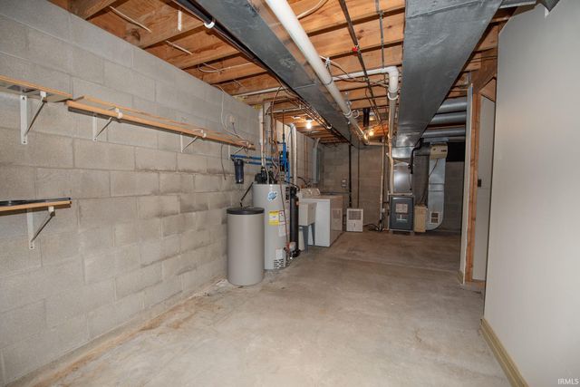 11751 S Springboro Road, Brookston, IN 47923