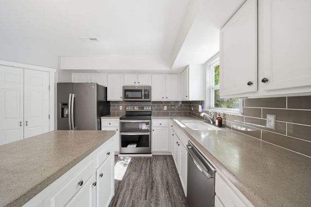 900 Prairie Lane, Milan, MI 48160