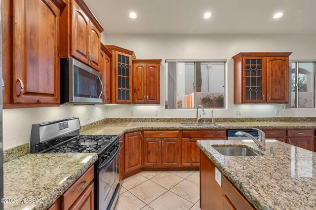 2460 N Cavalry Trail, Tucson, AZ 85749
