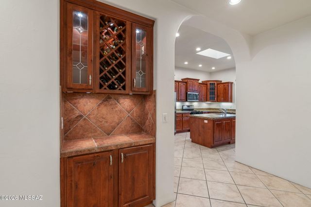 2460 N Cavalry Trail, Tucson, AZ 85749