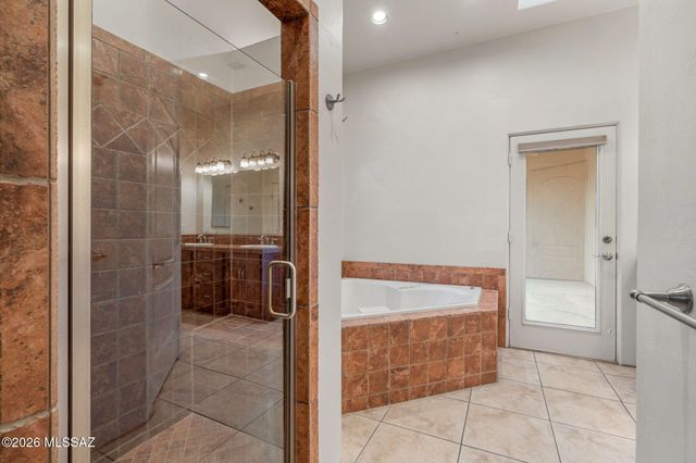 2460 N Cavalry Trail, Tucson, AZ 85749