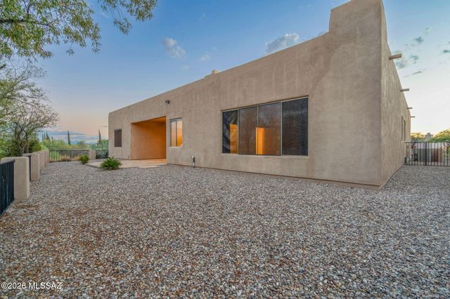 2460 N Cavalry Trail, Tucson, AZ 85749