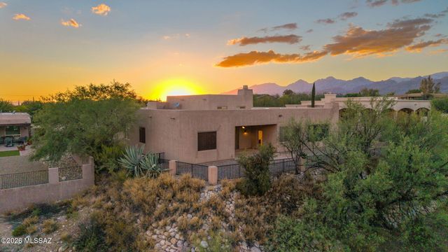 2460 N Cavalry Trail, Tucson, AZ 85749