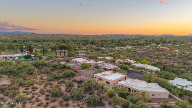 2460 N Cavalry Trail, Tucson, AZ 85749