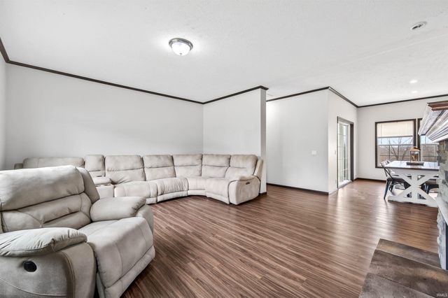 7408 N Tree Farm Road, Solsberry, IN 47459