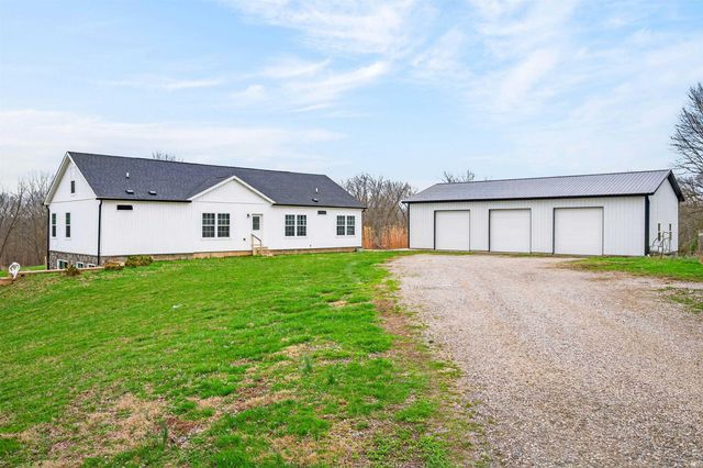 7408 N Tree Farm Road, Solsberry, IN 47459