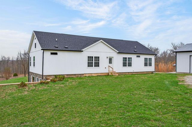 7408 N Tree Farm Road, Solsberry, IN 47459
