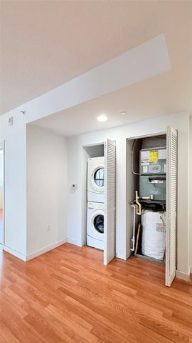 601 NE 23rd St 902, Miami, FL 33137