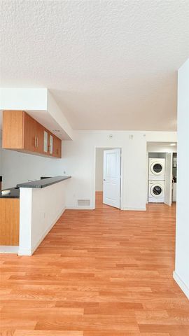 601 NE 23rd St 902, Miami, FL 33137