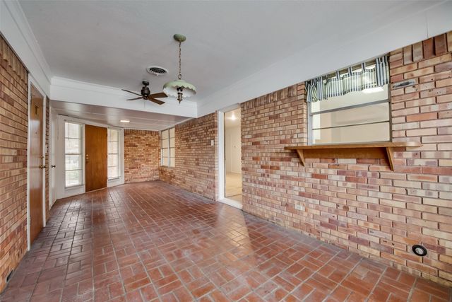 1002 Majors Drive, Mesquite, TX 75149