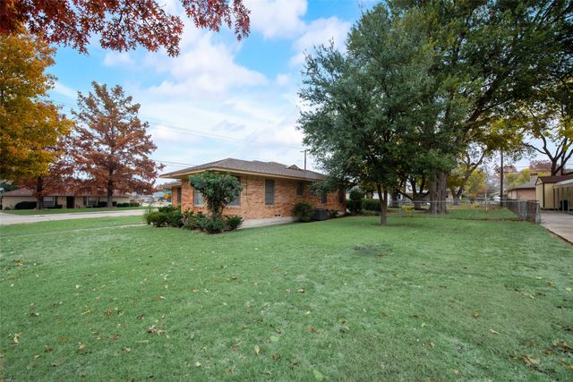 1002 Majors Drive, Mesquite, TX 75149