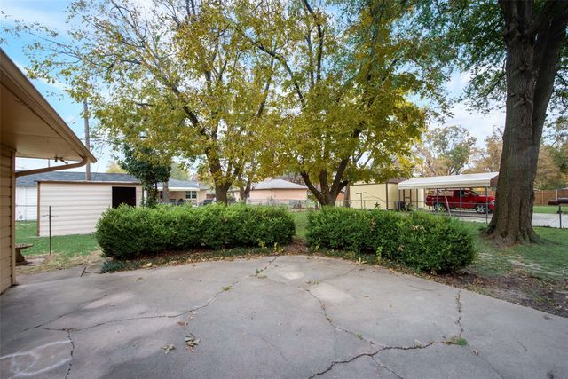 1002 Majors Drive, Mesquite, TX 75149