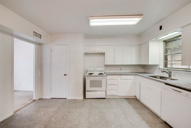 1002 Majors Drive, Mesquite, TX 75149